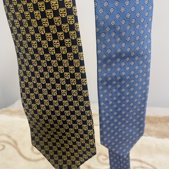 2 ties - Picture 2 of 7